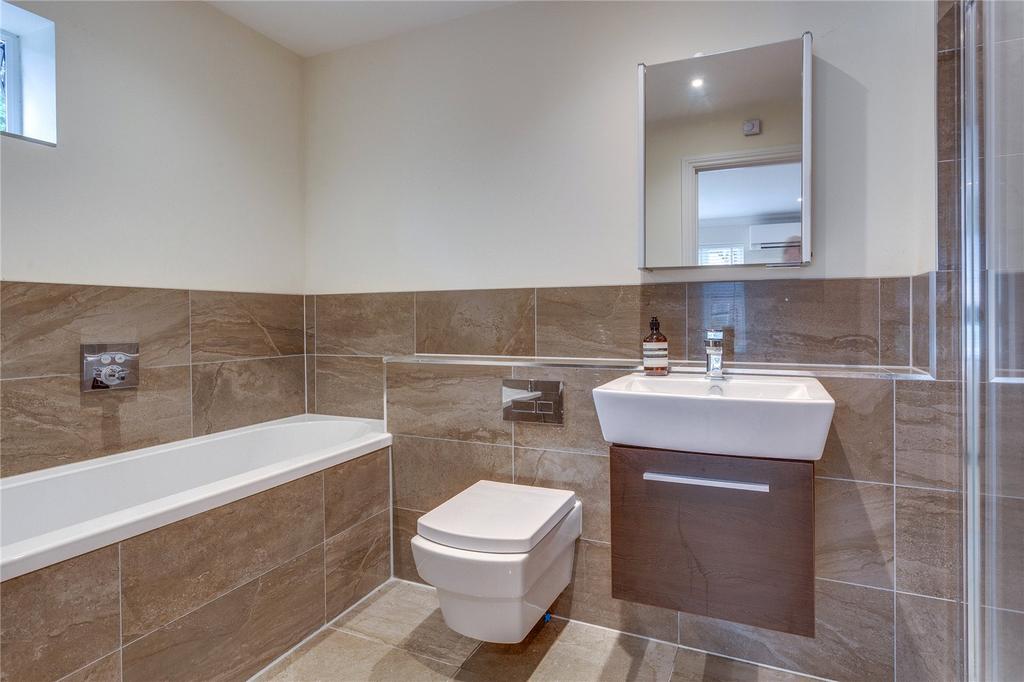 Primary Ensuite