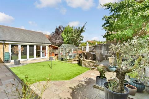 4 bedroom detached house for sale, The Pinnacles, St Mary's Island, Chatham, Kent