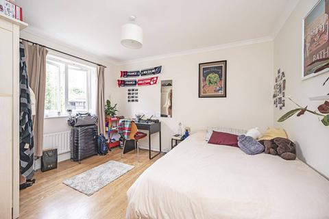 2 bedroom flat to rent, Eastway, Hackney Wick, London, E9