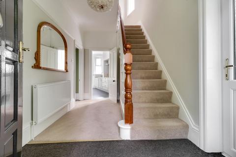 4 bedroom end of terrace house for sale, 59 Cleveland Road, Huddersfield