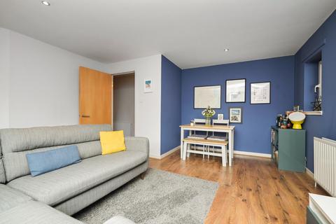 2 bedroom flat for sale, 32/3 Coburg Street, Edinburgh EH6