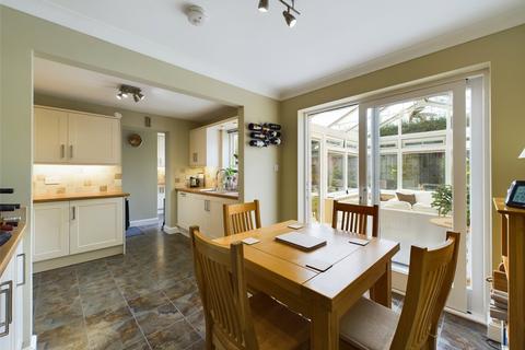 4 bedroom detached house for sale, Stonelee Close, Chadlington, Chipping Norton, Oxfordshire, OX7