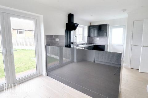1 Collins Close, Dodworth, Barnsley, S75 3JH
