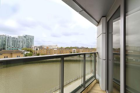 2 bedroom flat to rent, Empire Reach, London SE10