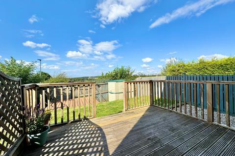 2 bedroom flat to rent, Ballfield Lane, Darton, Barnsley, South Yorkshire, S75