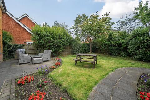 4 bedroom detached house for sale, Fleet,  Hampshire,  GU52