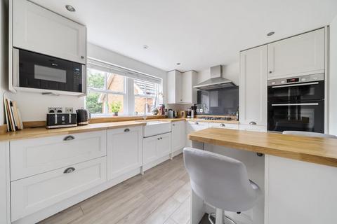 4 bedroom detached house for sale, Fleet,  Hampshire,  GU52