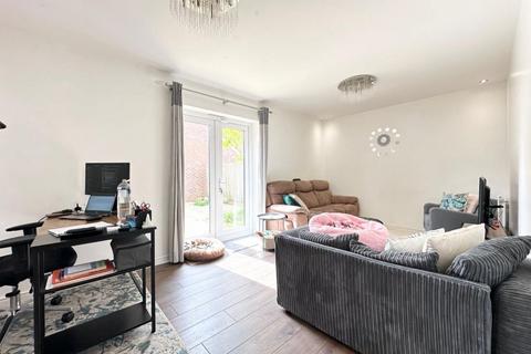 3 bedroom detached house for sale, Buxton Way, Swindon, SN4