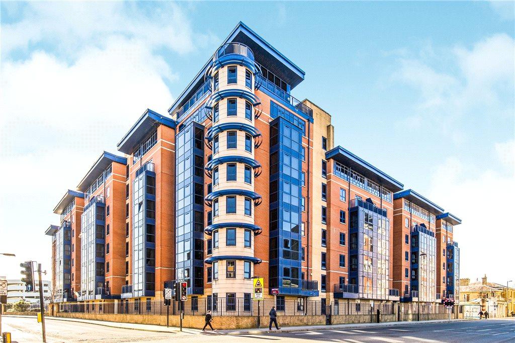 charter-house-85-canute-road-1-bed-apartment-155-000