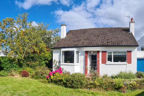 2 Silverknowes Grove, Edinburgh, EH4 5LZ