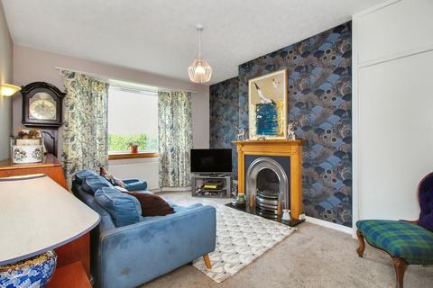 2 Silverknowes Grove, Edinburgh, EH4 5LZ