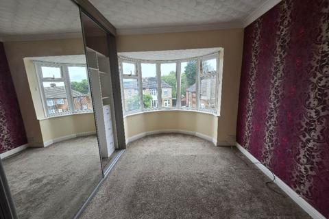 4 bedroom semi-detached house for sale, Headfield Road, Dewsbury