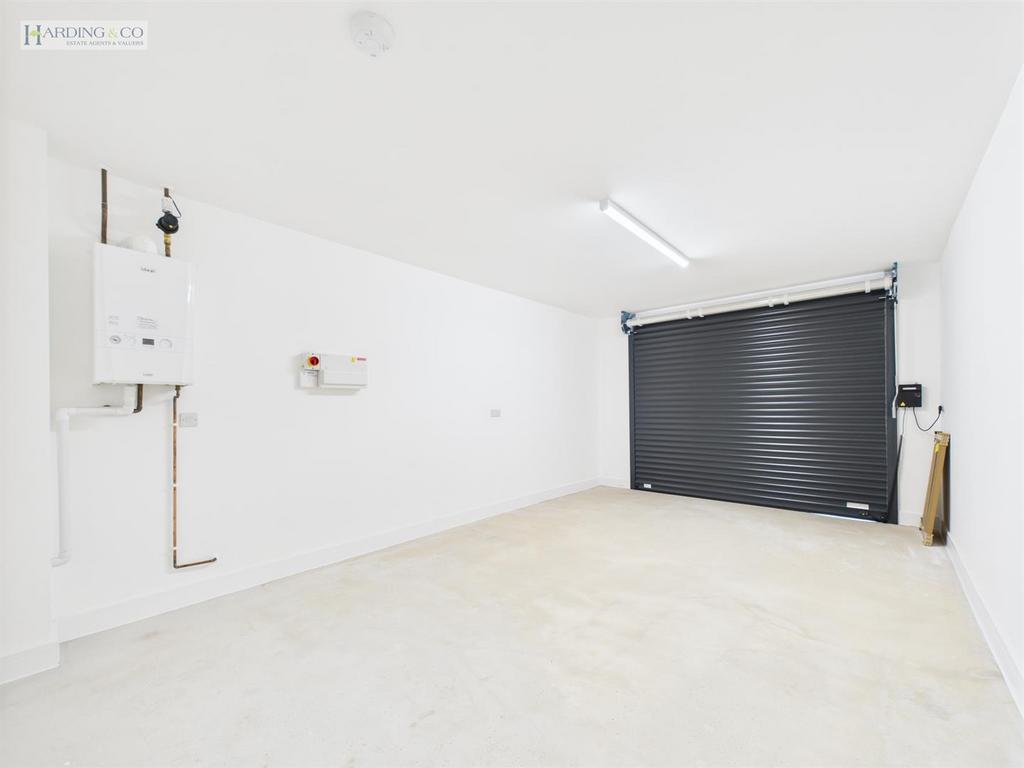 Garage.jpg
