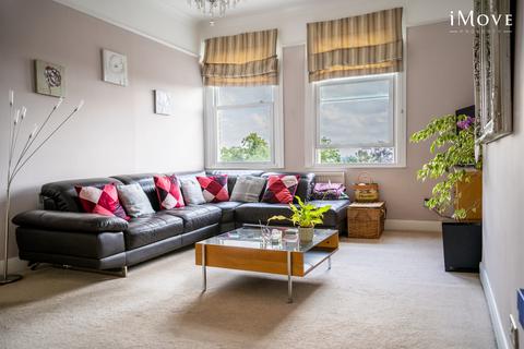 Flat 5, 25 Thicket Road, London, SE20 8DB