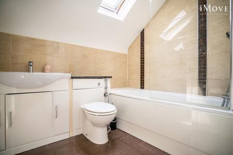 Flat 5, 25 Thicket Road, London, SE20 8DB
