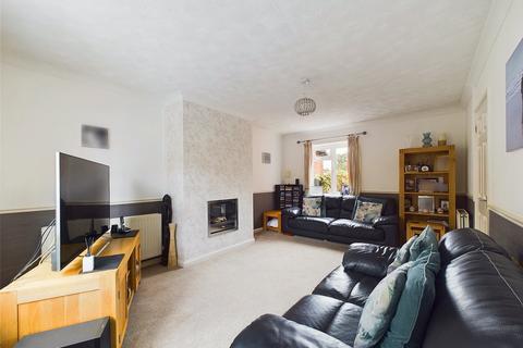 4 bedroom semi-detached house for sale, Henley Place, Gloucester, Gloucestershire, GL1