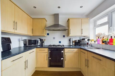 2 Henley Place, Gloucester, GL1 5EF