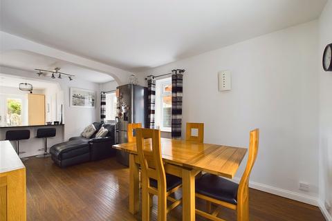 2 Henley Place, Gloucester, GL1 5EF