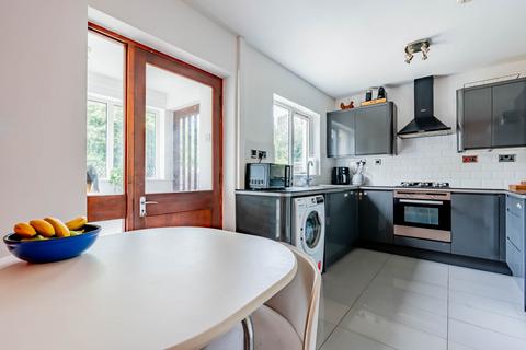 41 Saltmarsh Drive, Bristol, BS11 0NJ