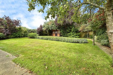 4 bedroom detached bungalow for sale, Loveday Drive, Leamington Spa