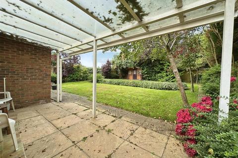 4 bedroom detached bungalow for sale, Loveday Drive, Leamington Spa