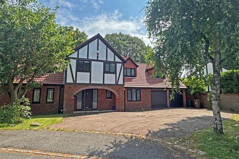 6 bedroom detached house for sale, Warren Lodge Drive, Kingswood