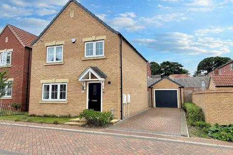 3 bedroom detached house for sale, Haywood Drive, Wakefield, West Yorkshire