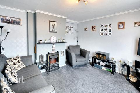 2 bedroom terraced house for sale, Cromwell Road, Leicester