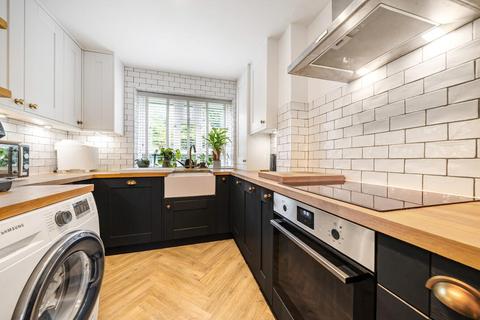 Flat 20, Poplar Court Gap Road, London, SW19 8JN