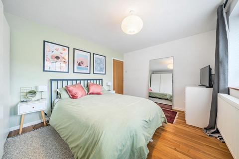 Flat 20, Poplar Court Gap Road, London, SW19 8JN