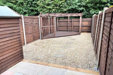 25 Bampton Close, Oxford, OX4 6NN