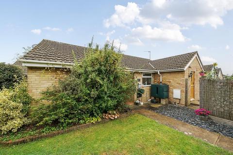 3 bedroom detached bungalow for sale, Carterton,  Oxfordshire,  OX18