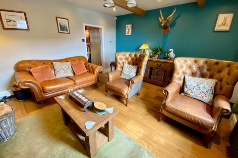 22 Barnsfold Road, Marple, Stockport, SK6 7JB