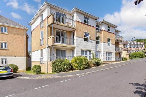 2 bedroom ground floor flat for sale, Medina View, East Cowes, Isle of Wight