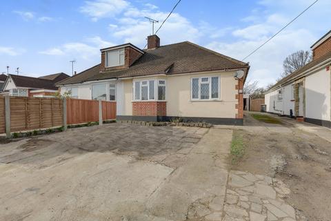 2 bedroom bungalow to rent, Glenwood Avenue, Leigh-on-sea, SS9