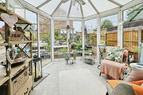 35 The Bancroft, Etwall, Derby, DE65 6NF