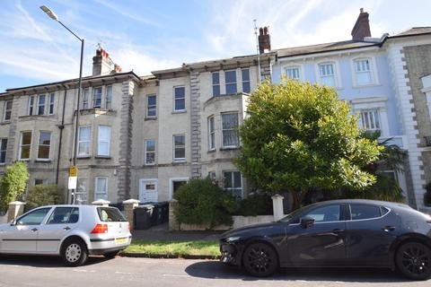 2 bedroom flat for sale, Lushington Road, Eastbourne BN21