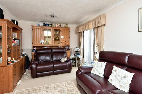 10 Barrington Close, Shoeburyness, Southend-on-sea, SS3 8BJ