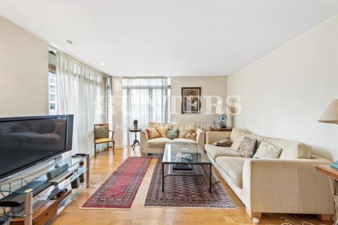 2 bedroom flat for sale, Lymington Road, London, NW6