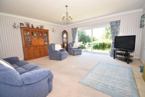 2 bedroom detached bungalow for sale, Higher Hoopern Lane, Exeter, EX4