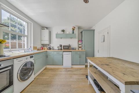 3, Oak Cottages Old Hill, Chislehurst, BR7 5LY