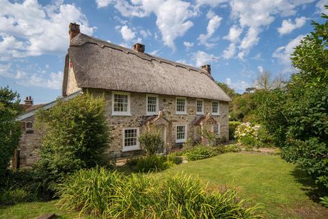 3 bedroom cottage for sale, Totland Bay, Isle of Wight