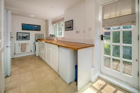 3 bedroom cottage for sale, Totland Bay, Isle of Wight