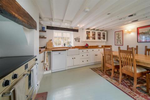 3 bedroom cottage for sale, Totland Bay, Isle of Wight