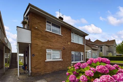 2 bedroom maisonette for sale, Heol Hendre, Rhiwbina, Cardiff. CF14