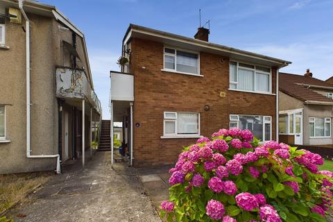 2 bedroom maisonette for sale, Heol Hendre, Rhiwbina, Cardiff. CF14