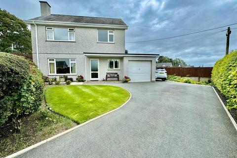 3 bedroom detached house for sale, Cae Llwyd Estate, Llanystumdwy, Criccieth