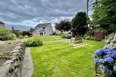 3 bedroom detached house for sale, Cae Llwyd Estate, Llanystumdwy, Criccieth