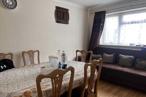 3 bedroom terraced house for sale, Goodman Park, Slough