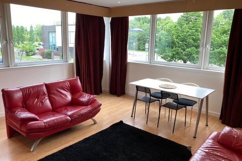 2 bedroom flat to rent, Castlebank Place, Glasgow G11